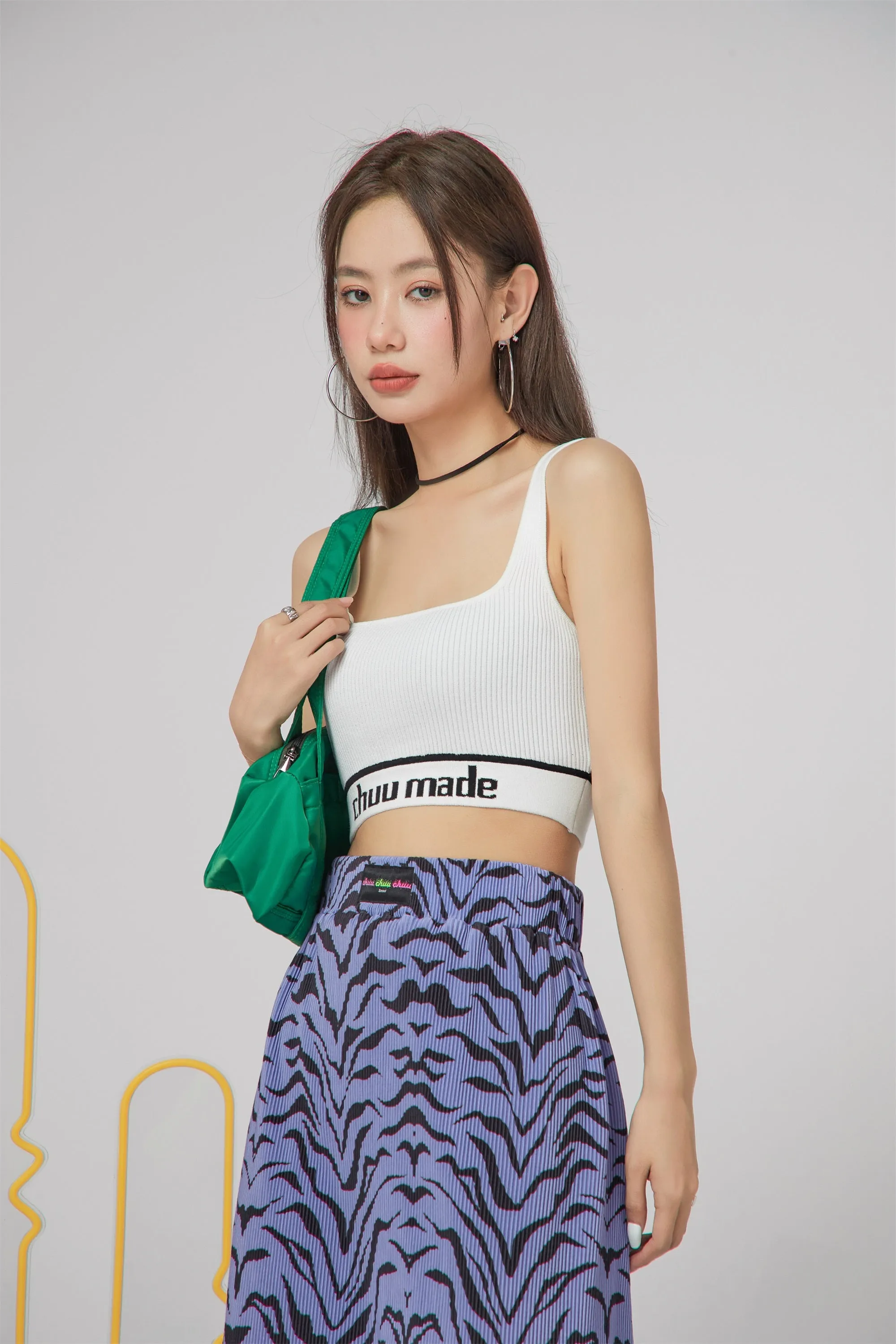 Chuu Made Ribbed Crop Sleeveless Top