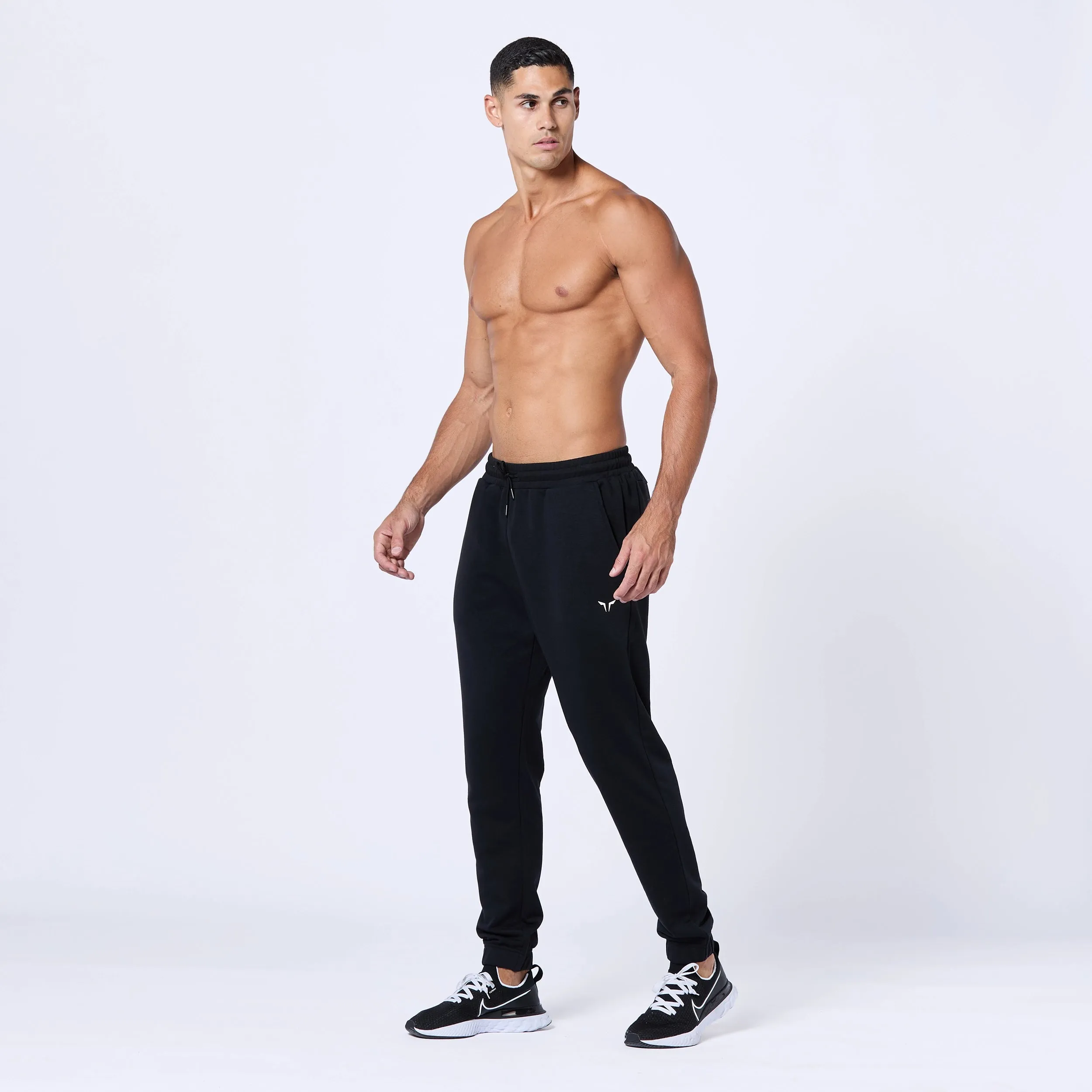 Essential Jogger Pants - Black