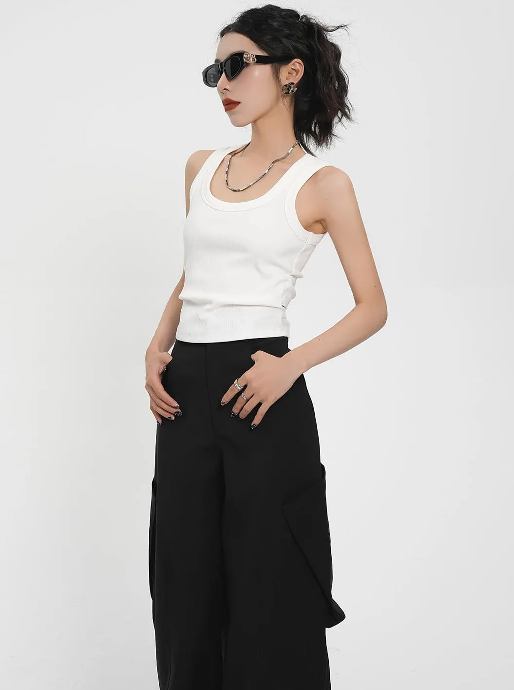 Essential Ribbed Tank Top Duo: Black & White Fitted Cropped Sleeveless Tops Set