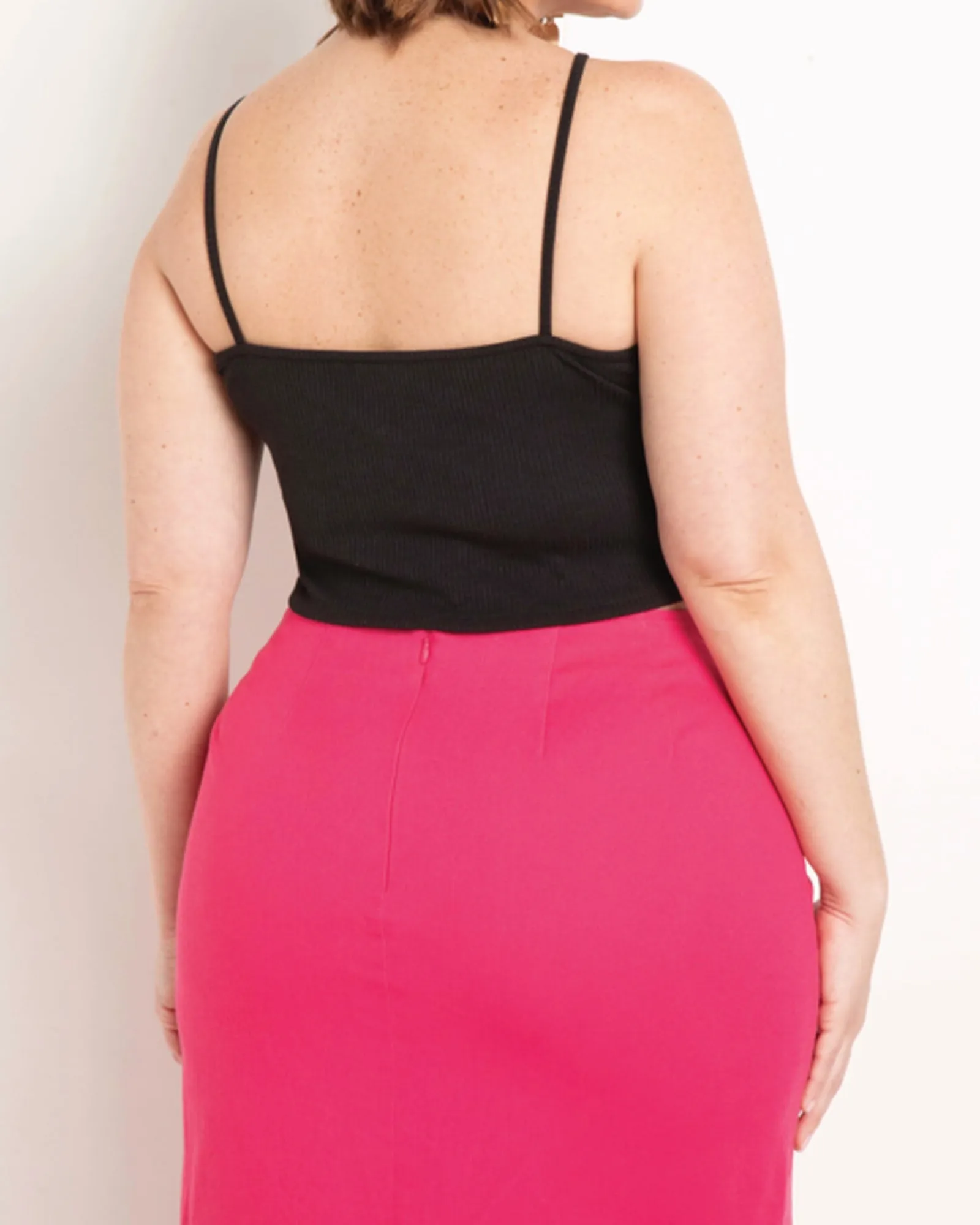 Kennedi Halter Neckline Top | Totally Black