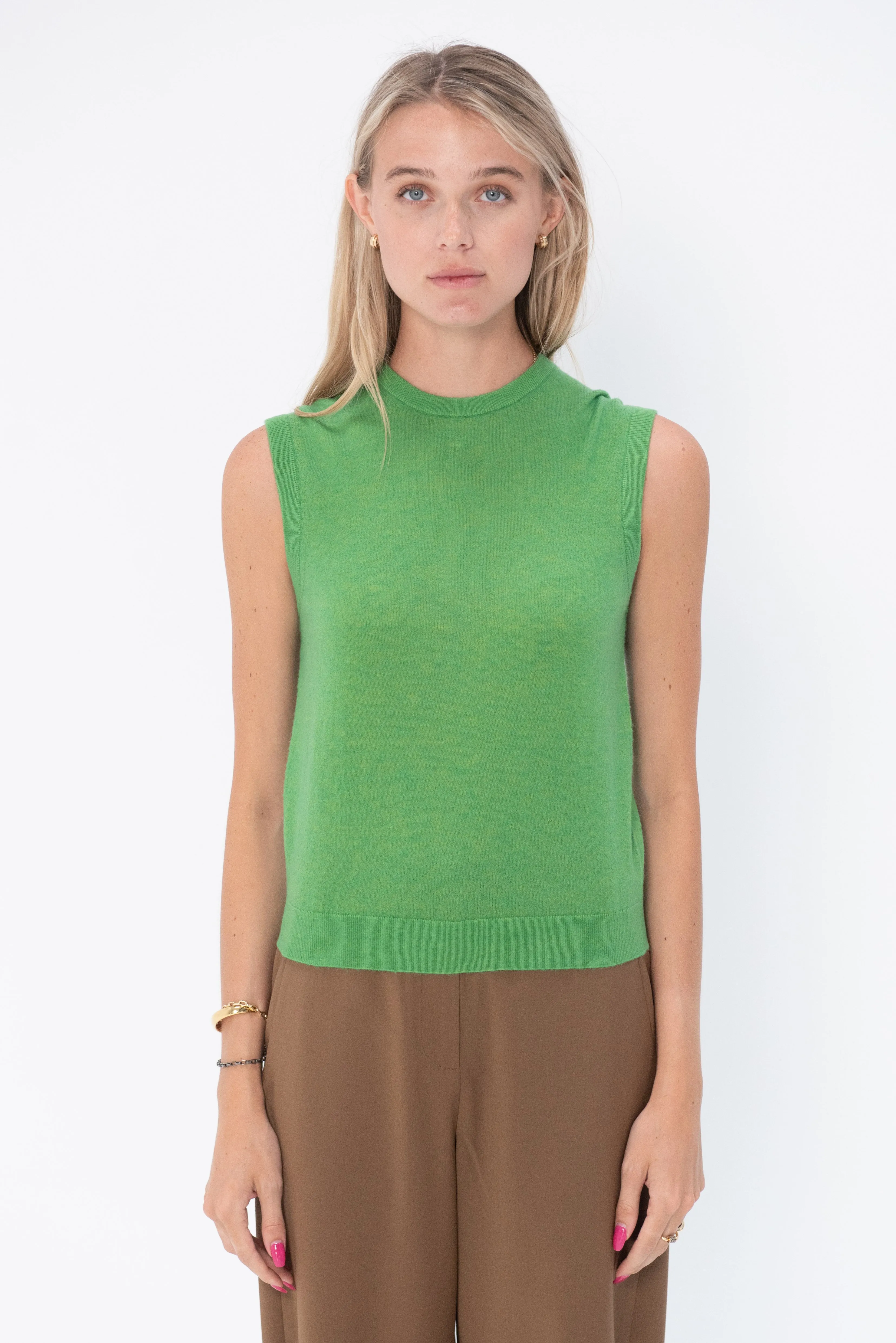 Skinlike Mercerized Wool Sleeveless Sweater