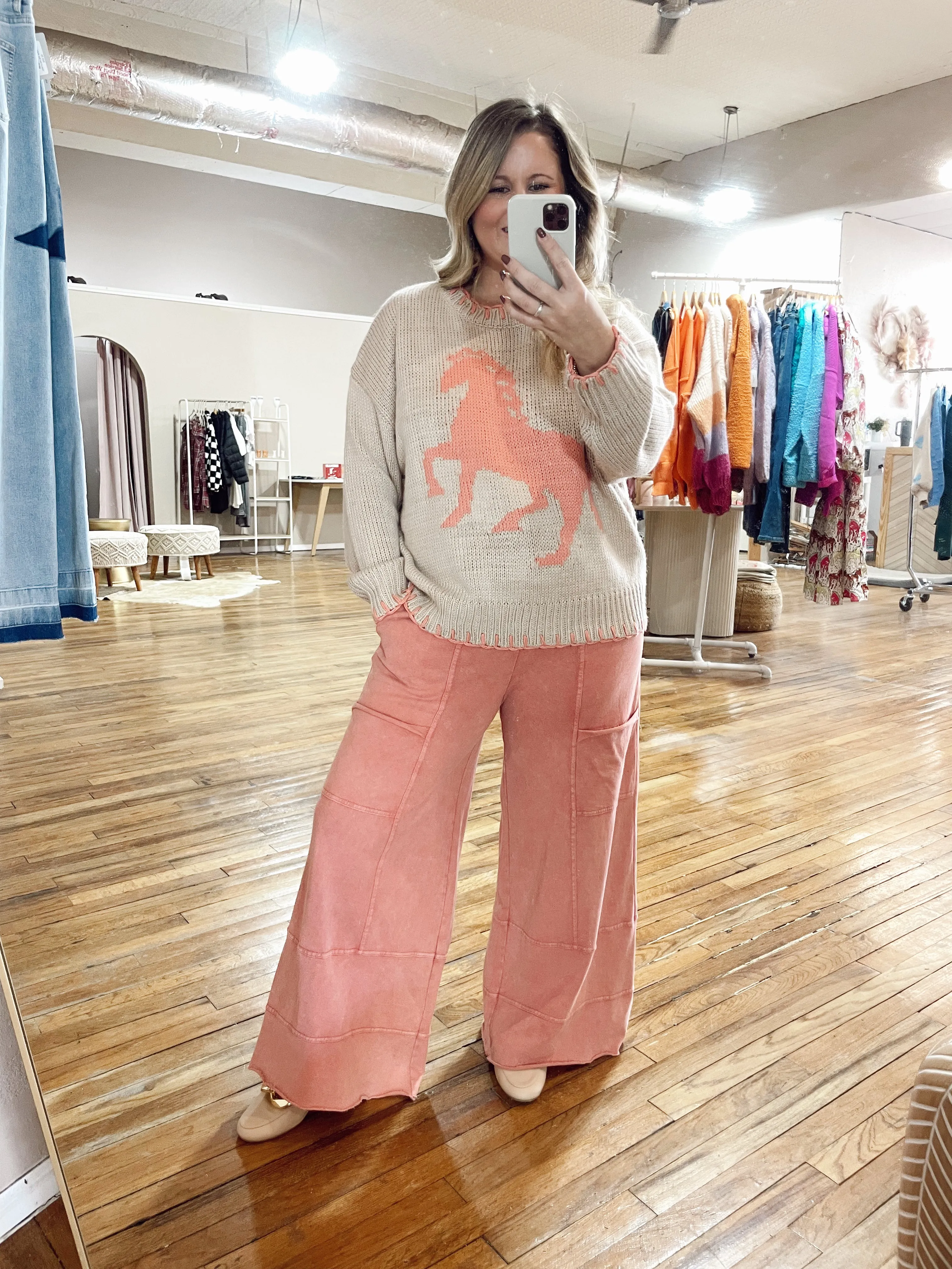 Wide Leg Pants in Mauve